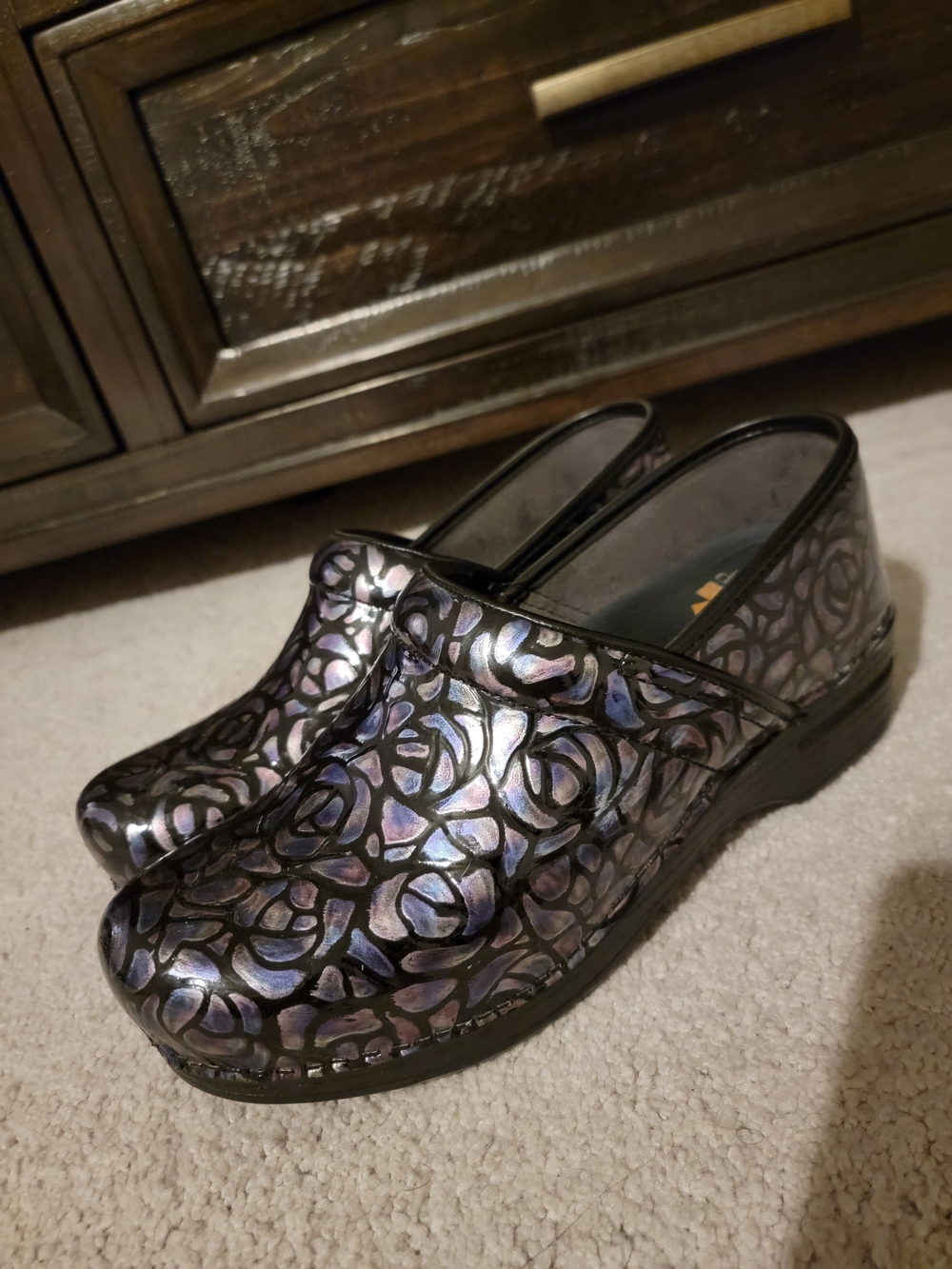 Women’s Iridescent Floral Slip-On Clogs